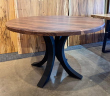 round dining table Alexandria VA
