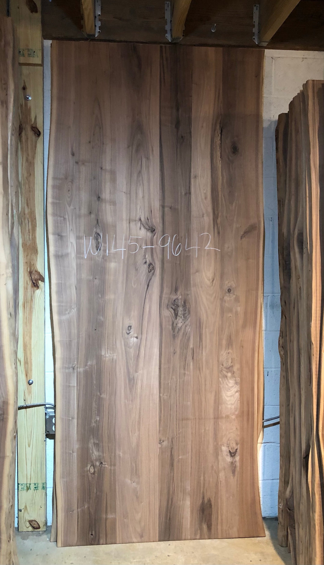 W145-9642 Live edge walnut wood 96x42