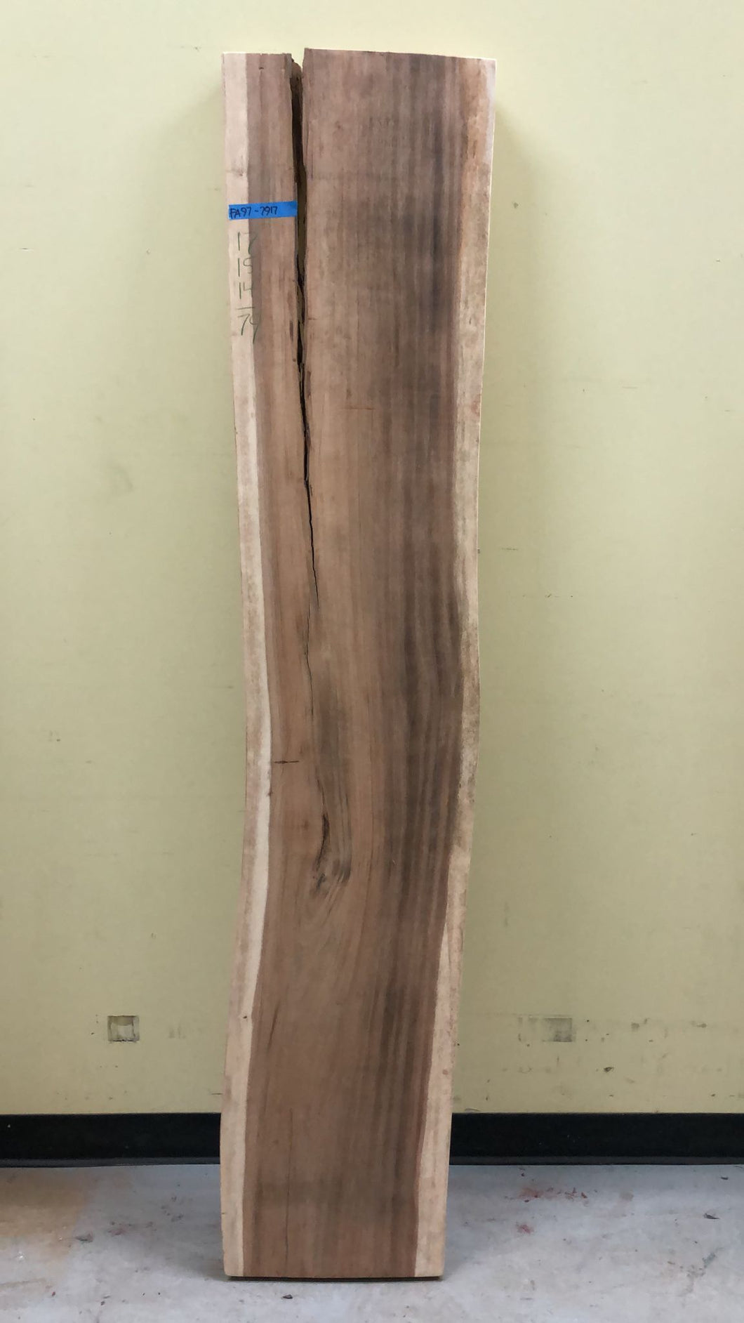 FA97-7917 Live edge acacia wood