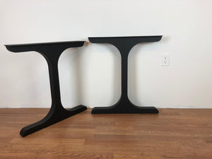 I metal dining table base