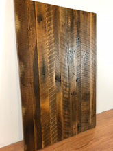 Reclaimed barn oak wood