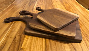 Walnut wood cutting board with Butcher Block Oil
