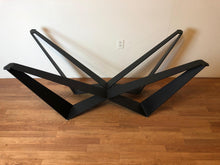 Modern Quatro pedestal base for dining table