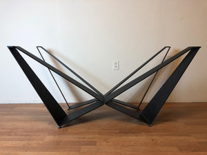 Modern Quatro pedestal base for dining table