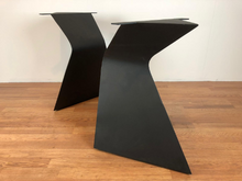 Sailor metal end base / legs for dining table