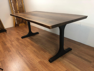 I metal dining table base