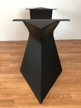 Sailor metal end base / legs for dining table