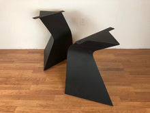 Sailor metal end base / legs for dining table