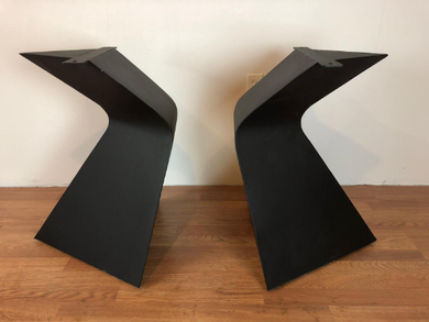Sailor metal end base / legs for dining table