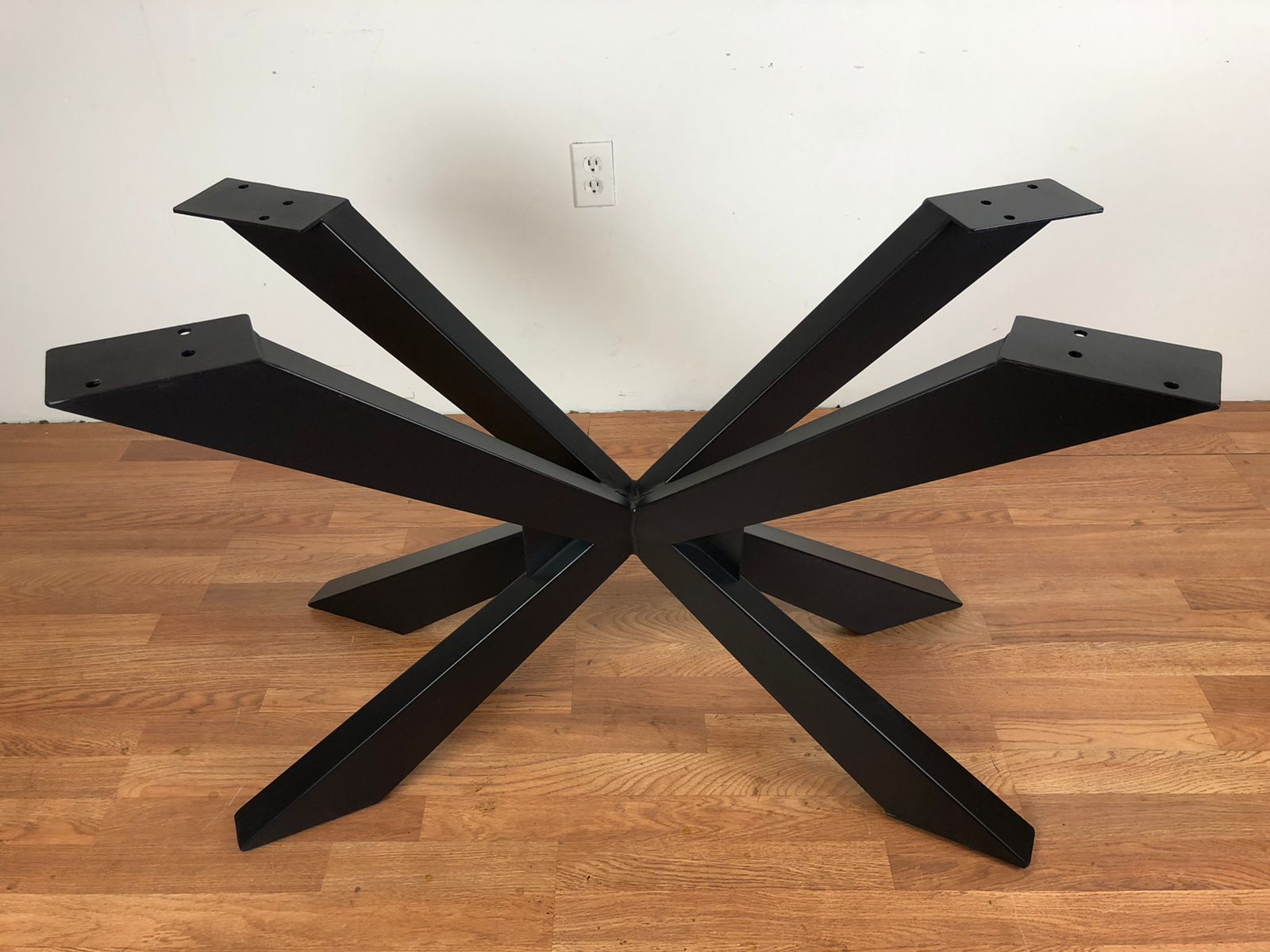 Spider metal dining table base 46x20x28 inches